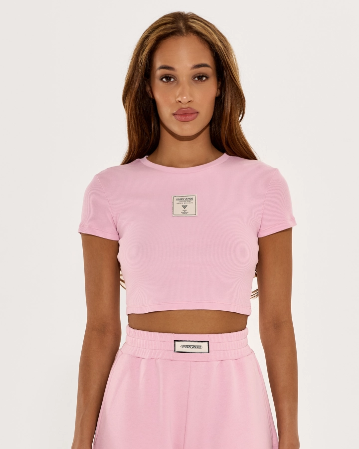 Pink Cropped T-shirt with stitched logo – sporty and stylish